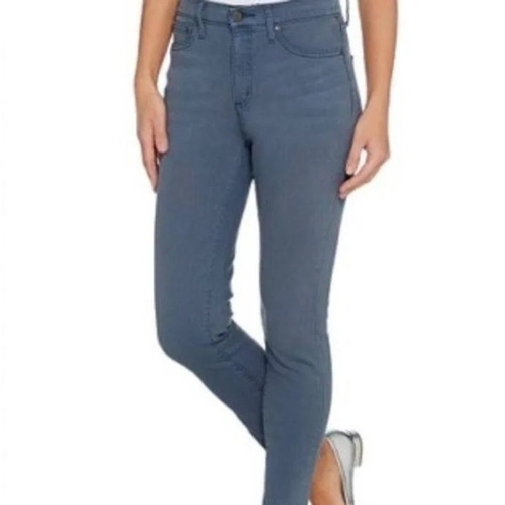 H by Halston Miss Stormy Blue Skinny Jeans Women’s Size 12P petite short